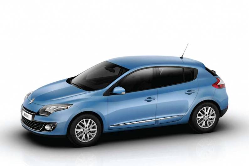 Renault Megane hatch 2009-2016 hladká strecha